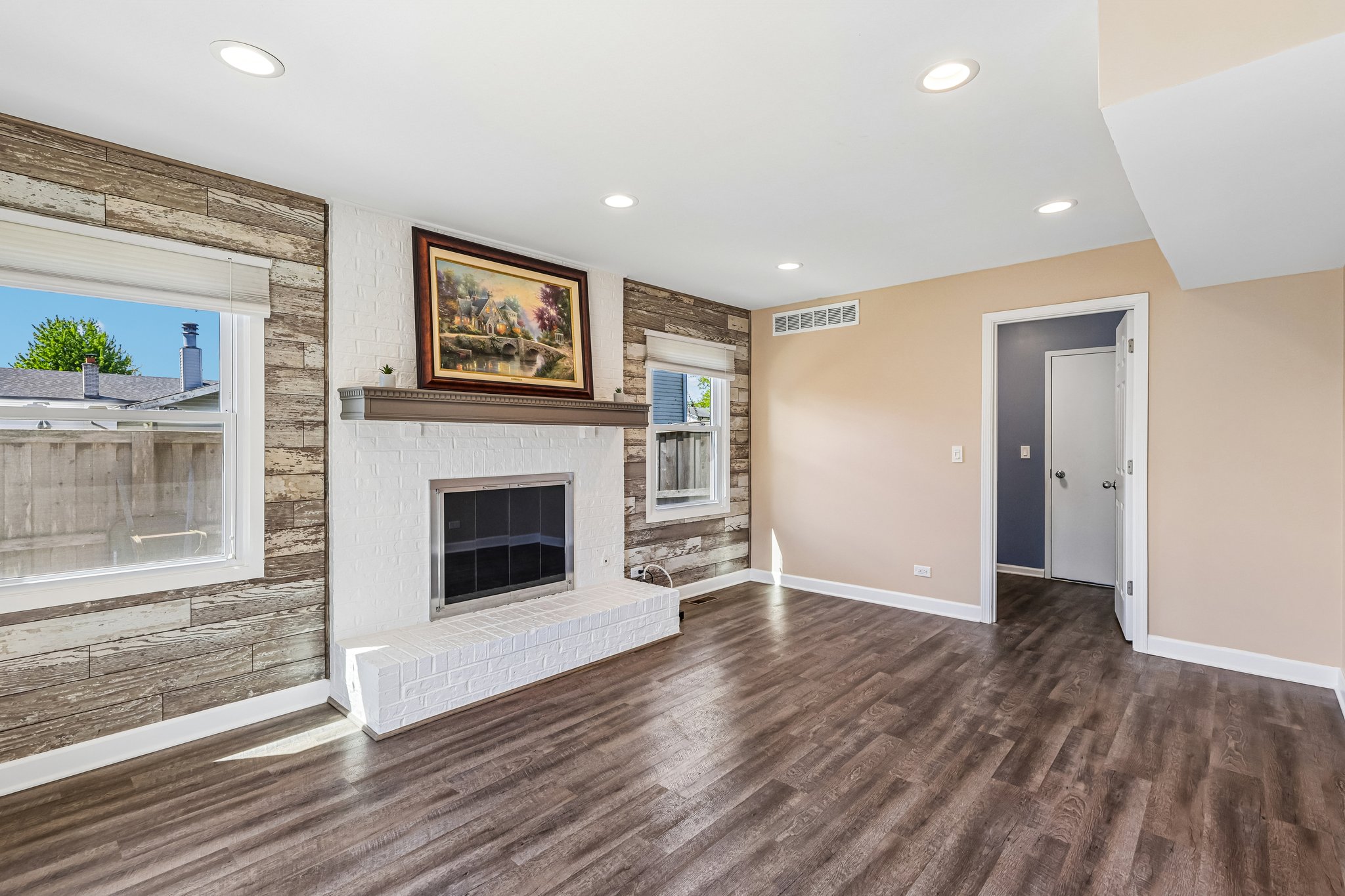 S Chippendale Dr-S1405-008.jpg