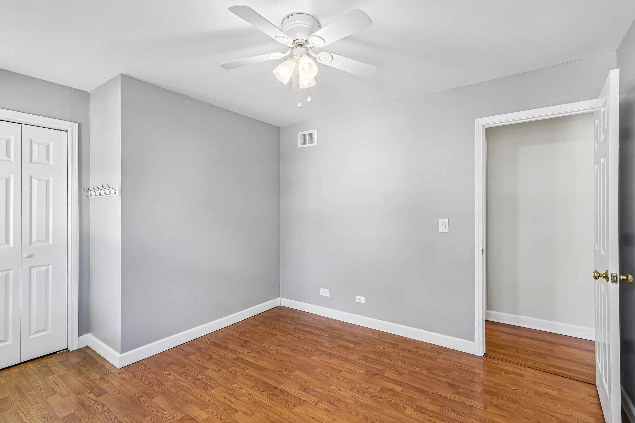 S Chippendale Dr-S1405-020.jpg