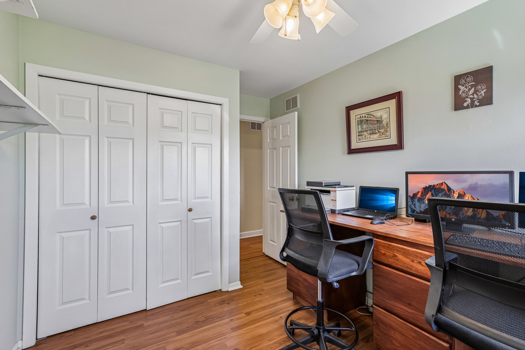 S Chippendale Dr-S1405-022.jpg