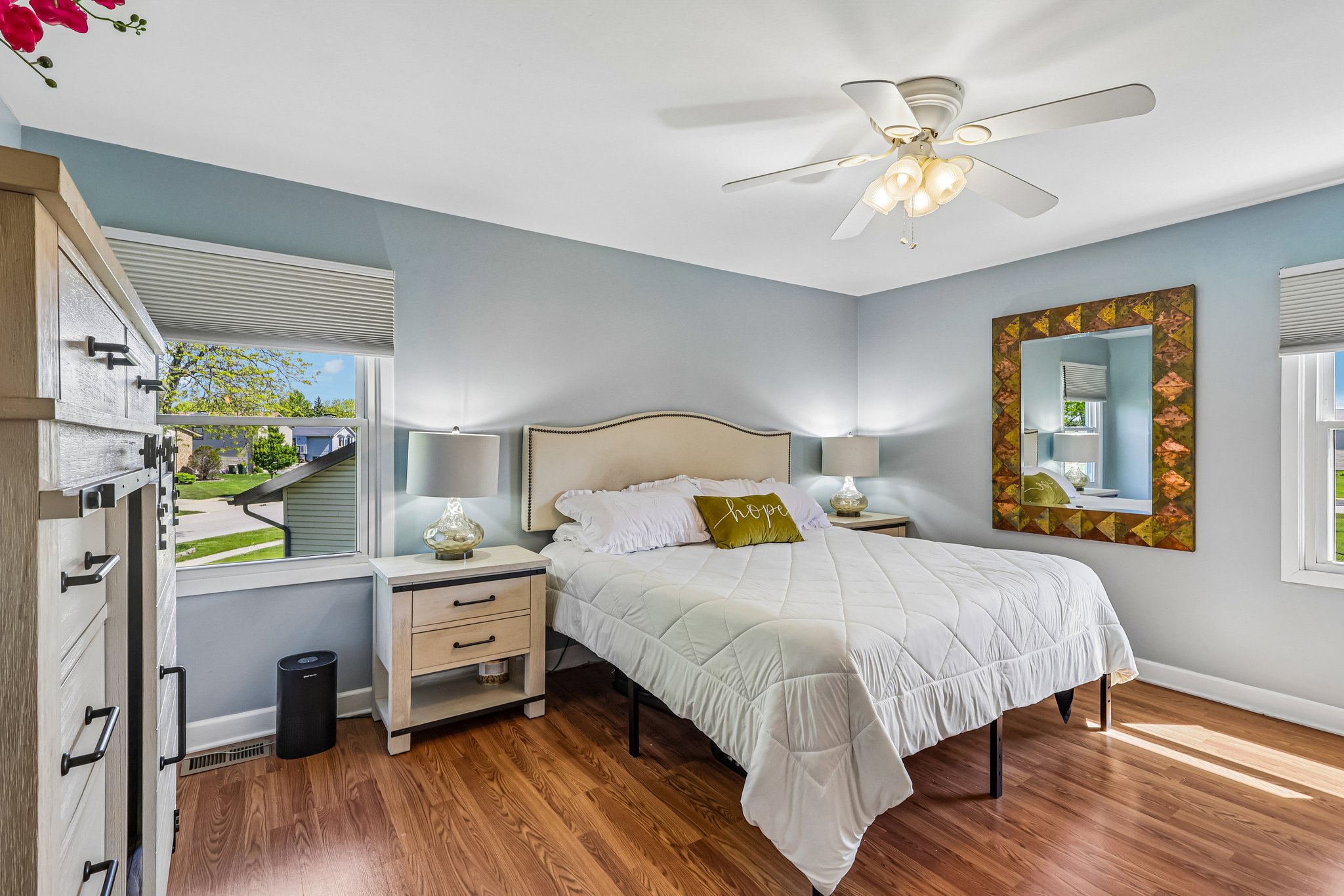 S Chippendale Dr-S1405-023.jpg