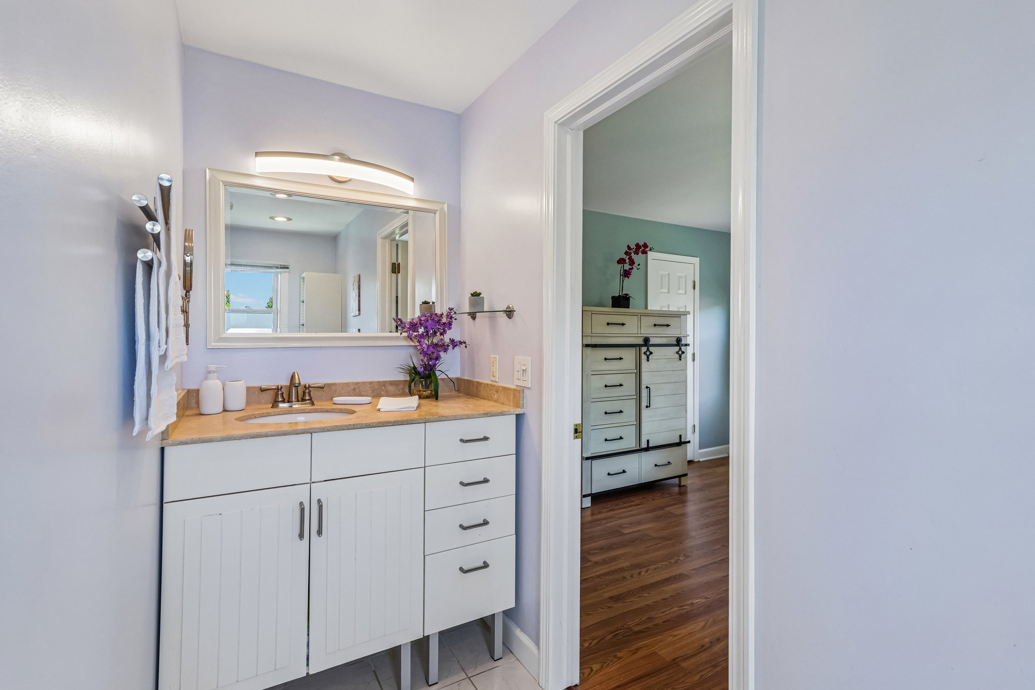 S Chippendale Dr-S1405-029.jpg