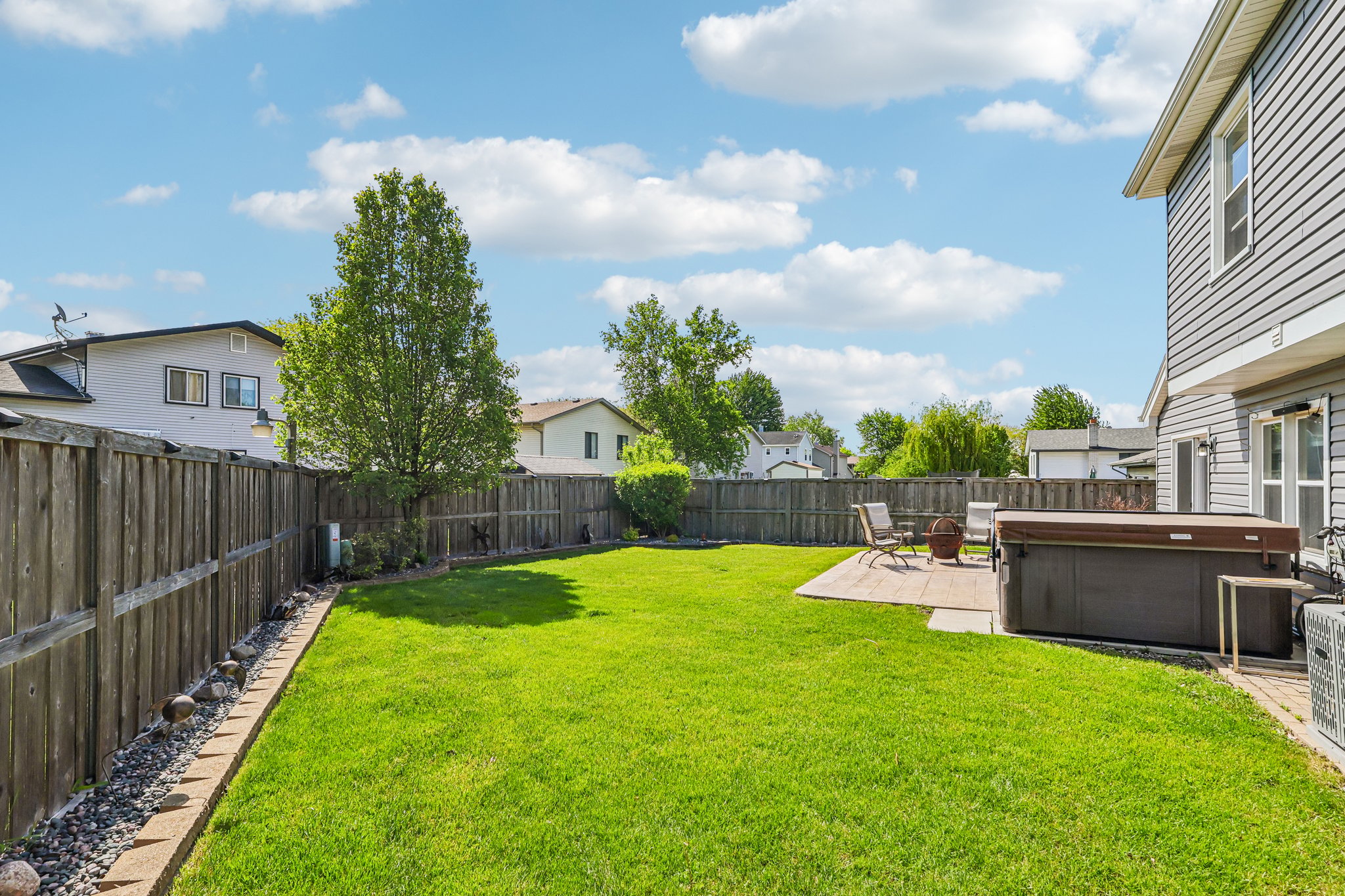 S Chippendale Dr-S1405-038.jpg