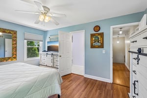 S Chippendale Dr-S1405-025.jpg