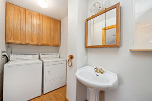  Photo 31