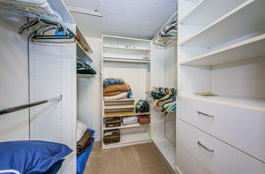 Master Bedroom Walk-in Closet-2