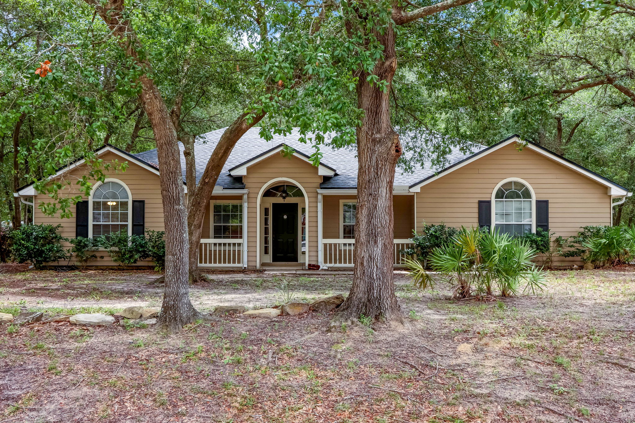 Welcome to 96542 Sweetbriar Ln