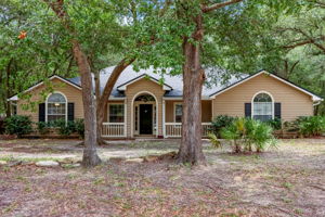 Welcome to 96542 Sweetbriar Ln