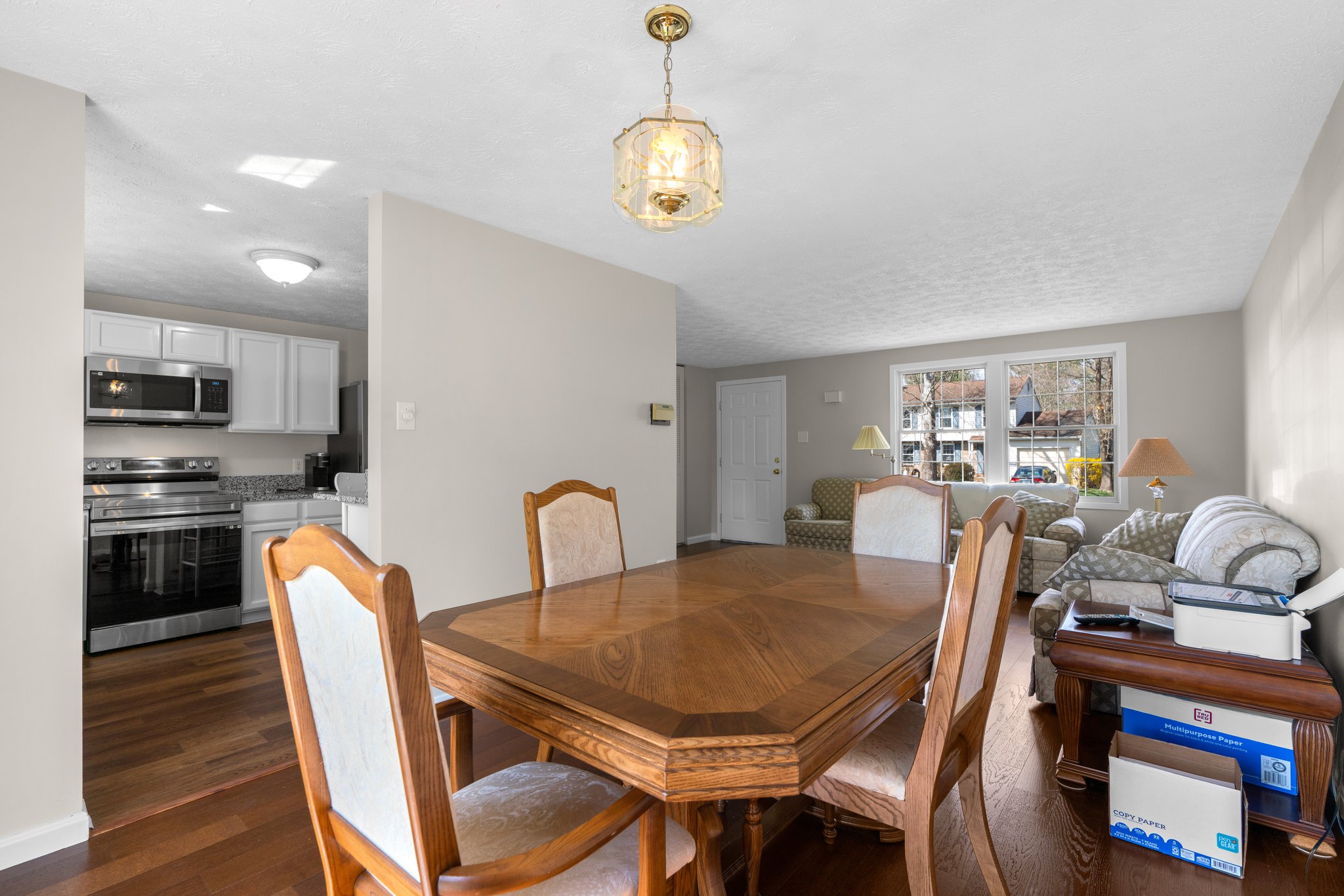 11. Dining room.jpg