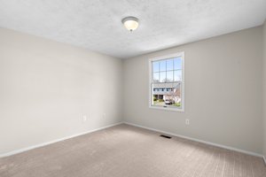 21. Upper bedroom.jpg
