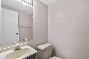 33. Lower bath.jpg