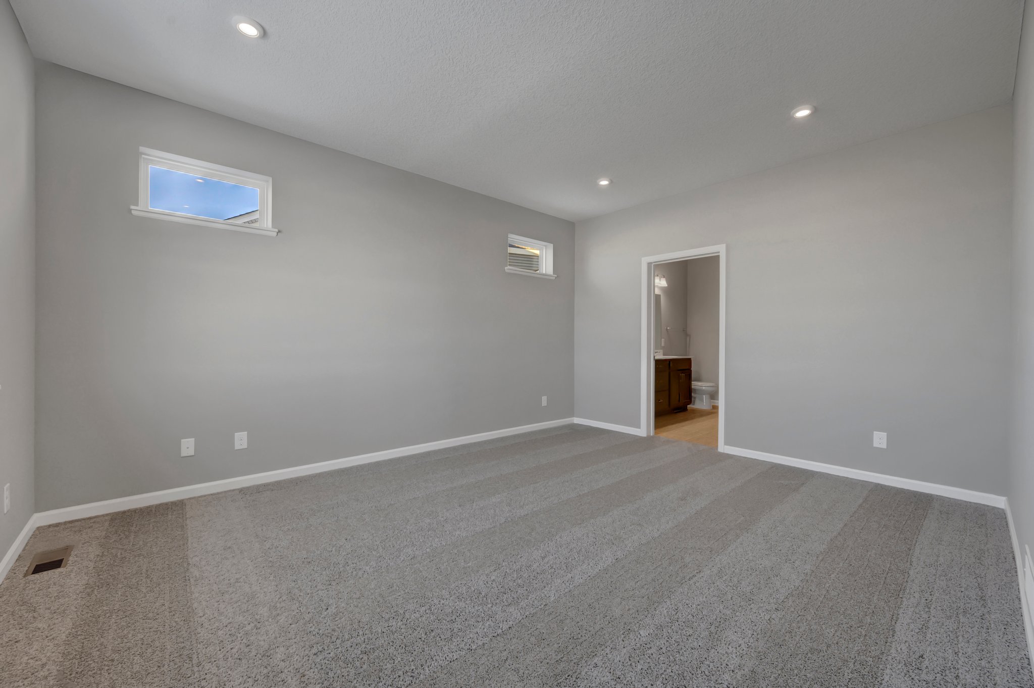 9658 65th St S, Cottage Grove, MN 55016, USA Photo 16