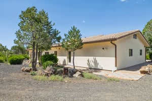 9665 N Stagecoach Dr, Williams - 002.jpg