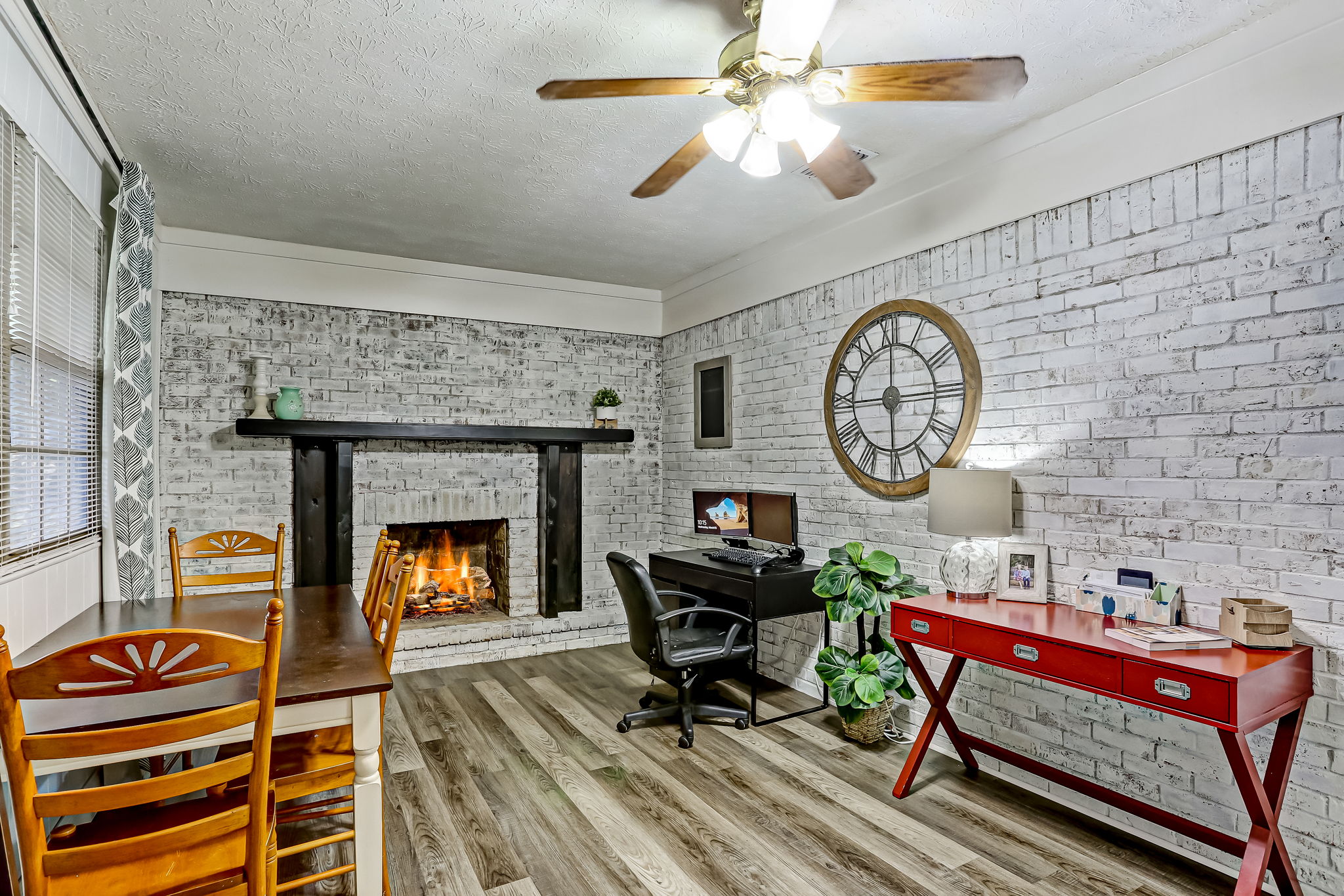 Family Room / Dining Area