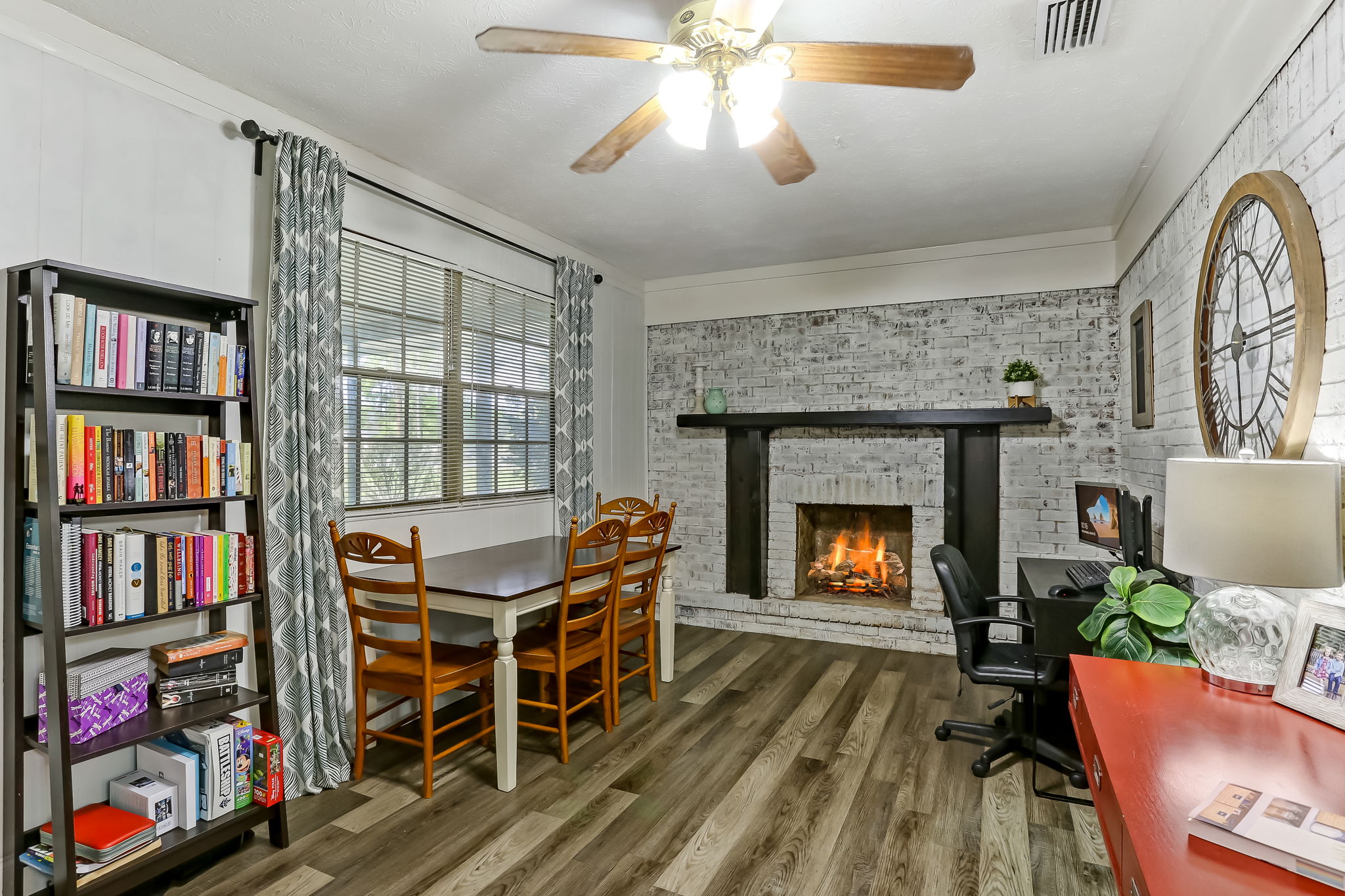 Family Room / Dining Area