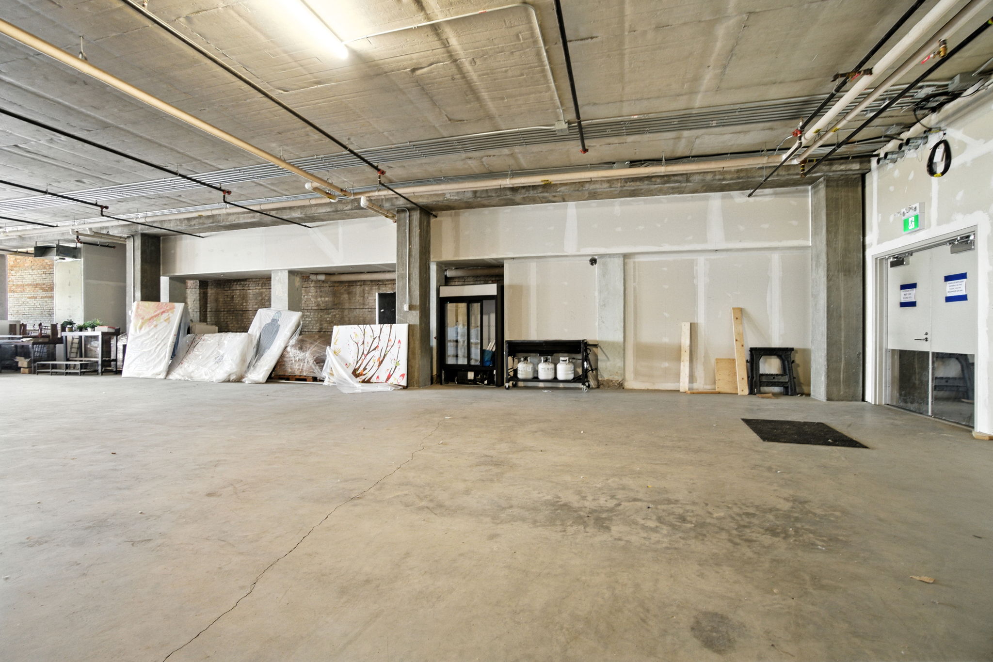  Photo 43