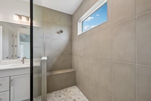 Crystal Isles Cir-S0905-024.jpg