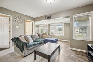 S 60th St-1706-009.jpg