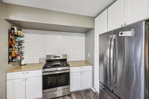 S 60th St-1706-017.jpg