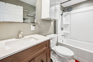 S 60th St-1706-021.jpg