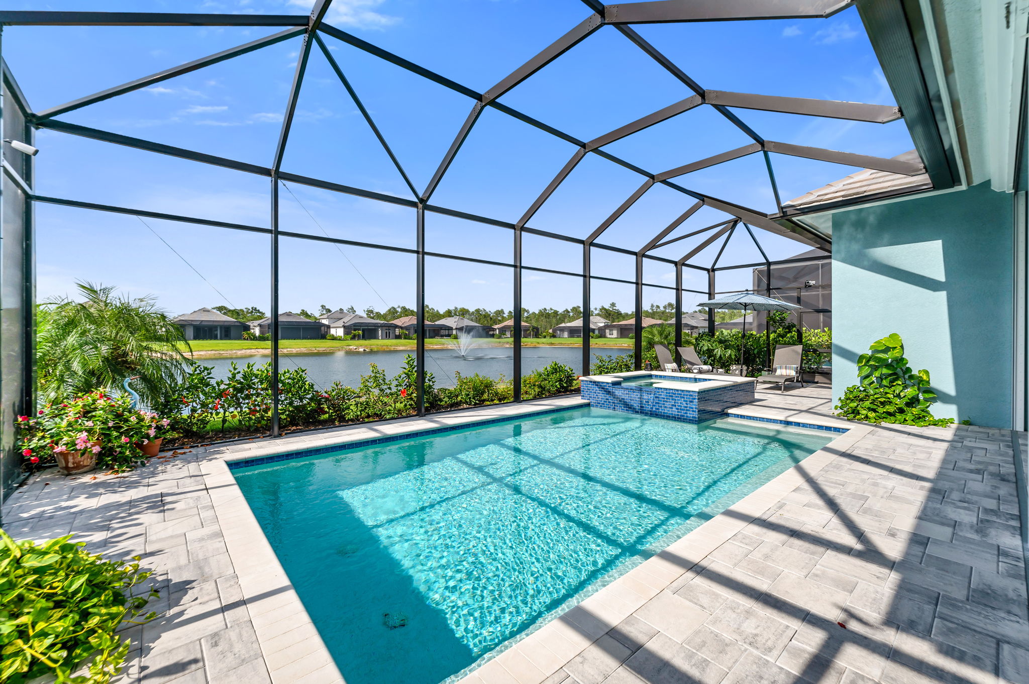 Lanai Pool