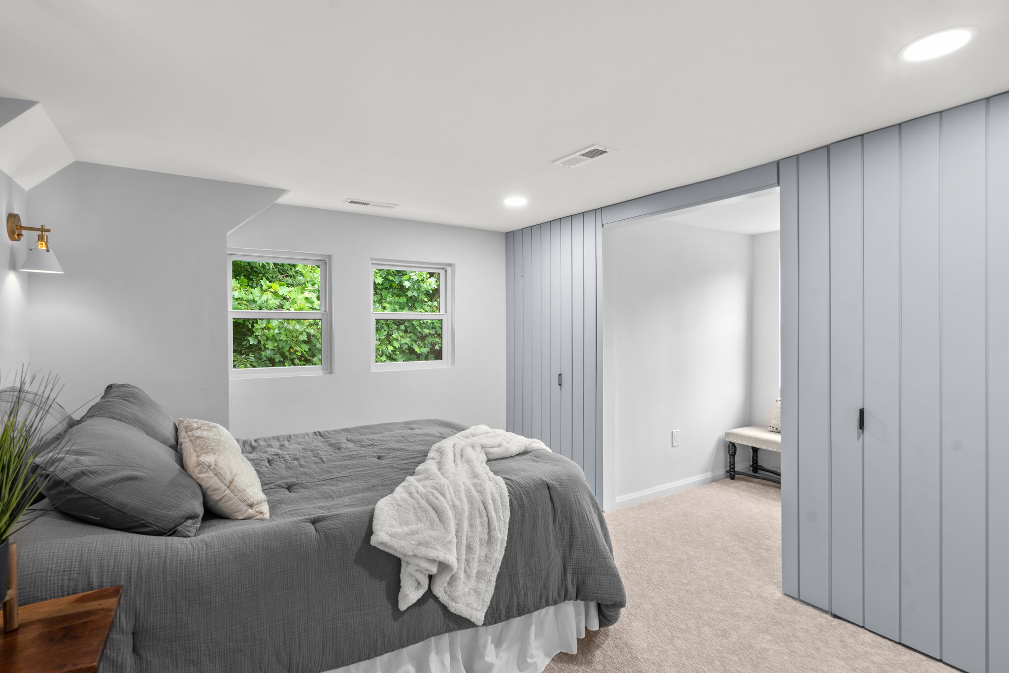 24. Upper bedroom.jpg