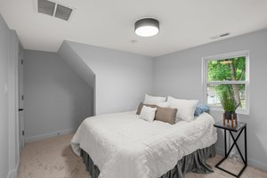 21. Upper bedroom.jpg