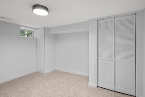 35. Lower bedroom.jpg