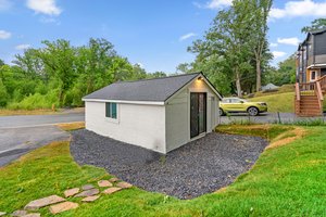 42. Back exterior.jpg