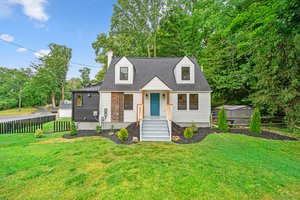 01. Front exterior.jpg