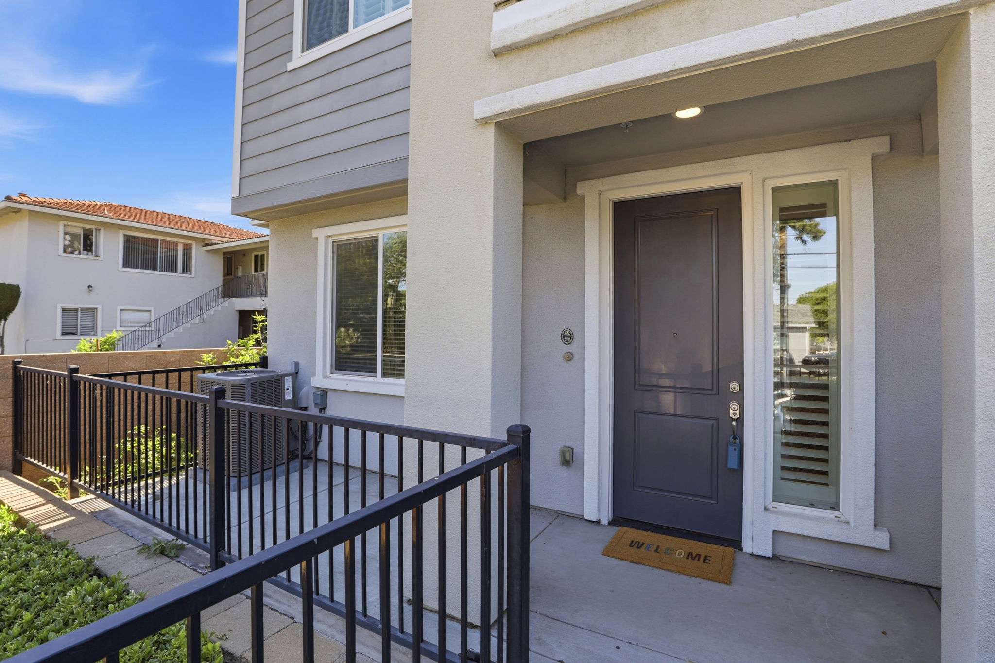 008_F8_968 Almaden Ln