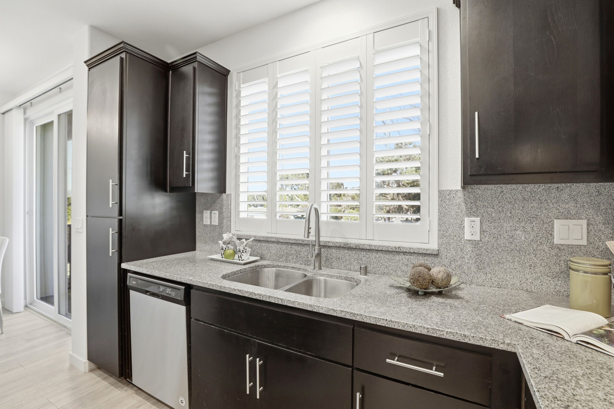 017_F8_968 Almaden Ln
