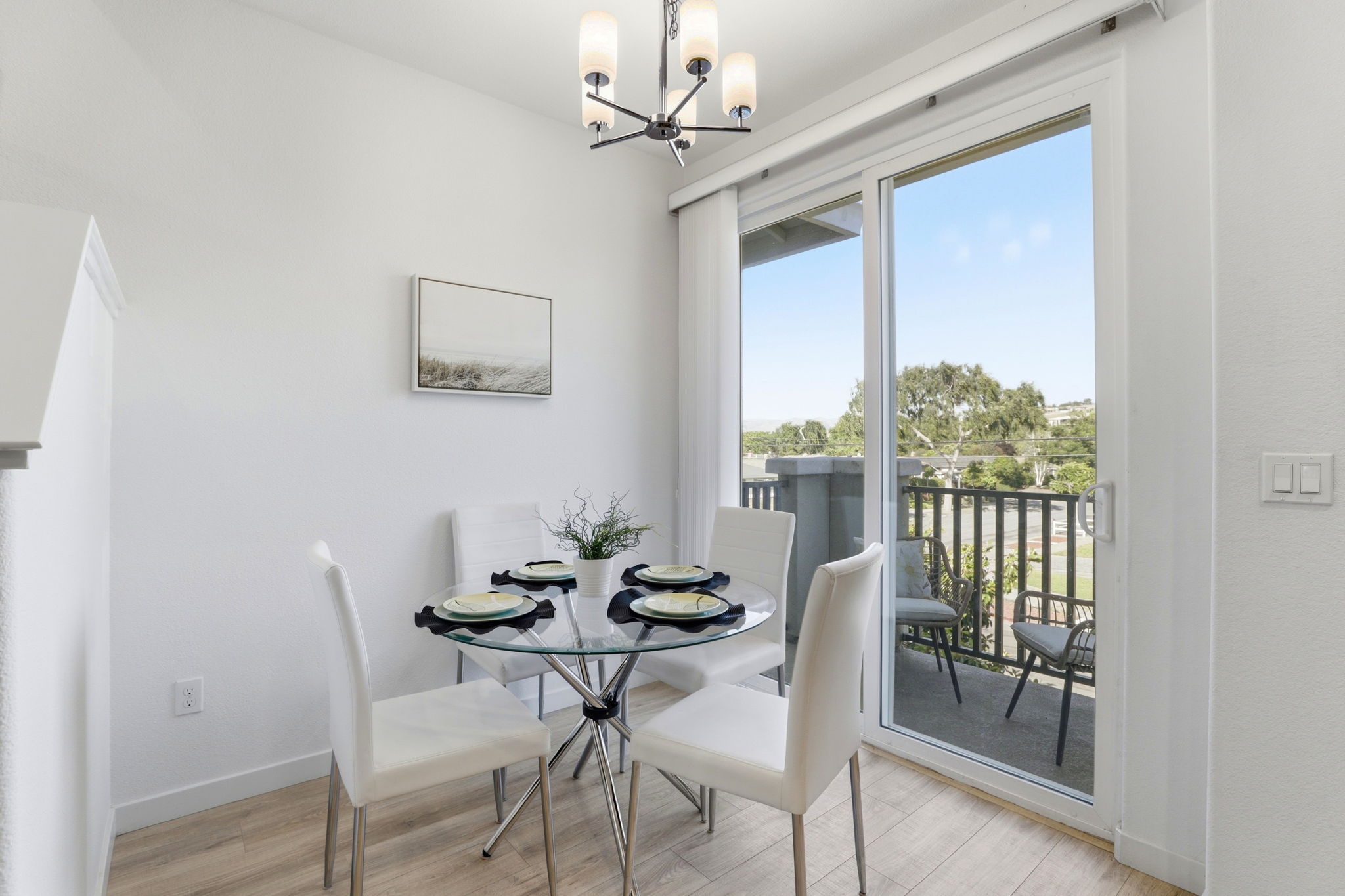019_F8_968 Almaden Ln
