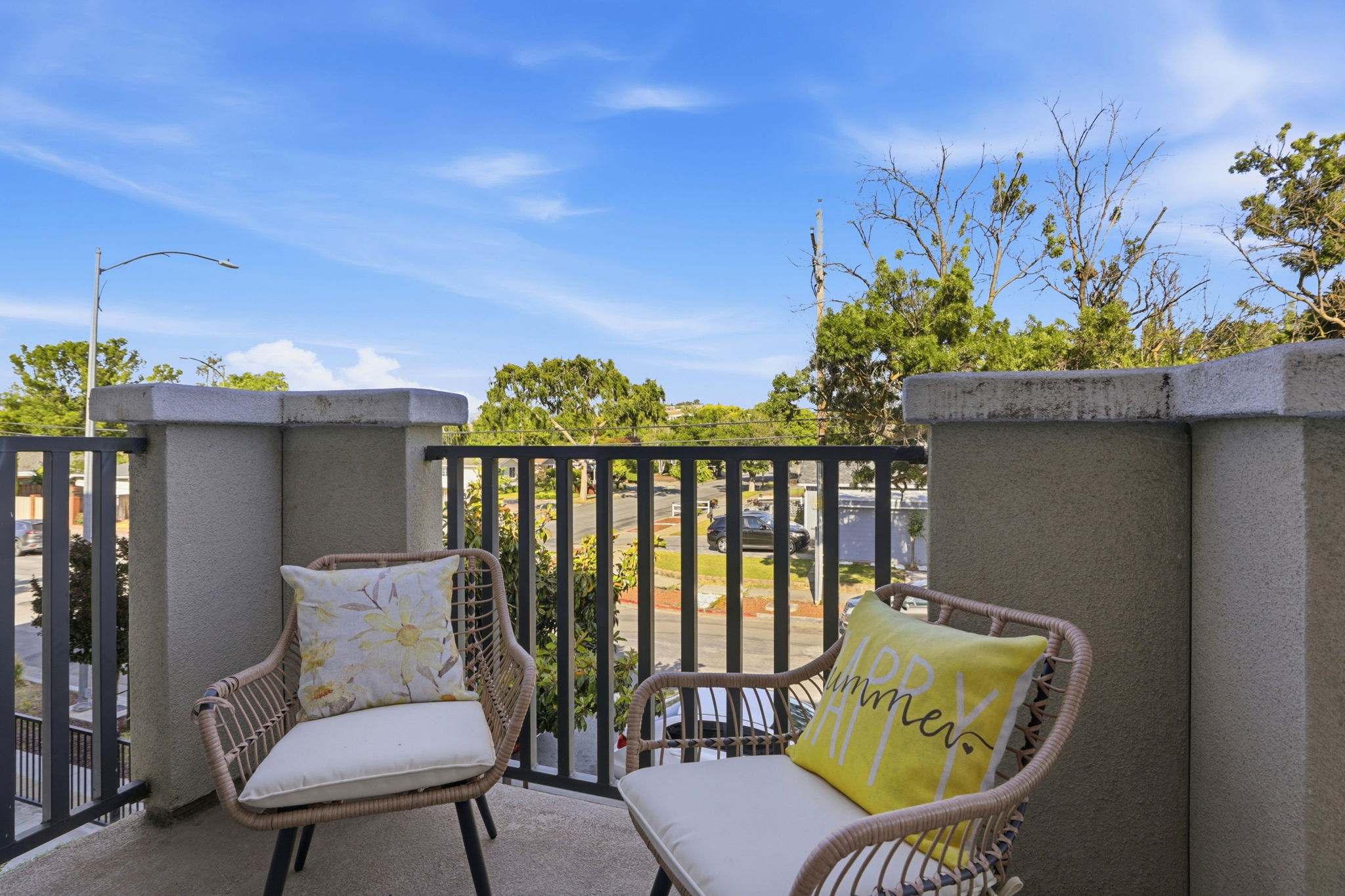 031_F8_968 Almaden Ln