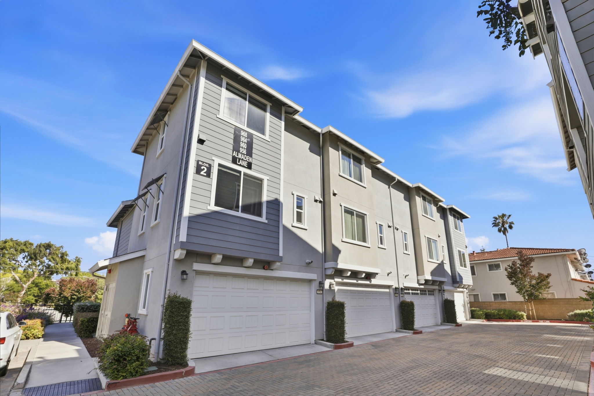 034_F8_968 Almaden Ln