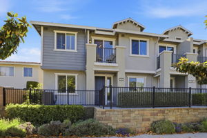 001_F8_968 Almaden Ln