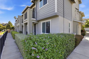 004_F8_968 Almaden Ln