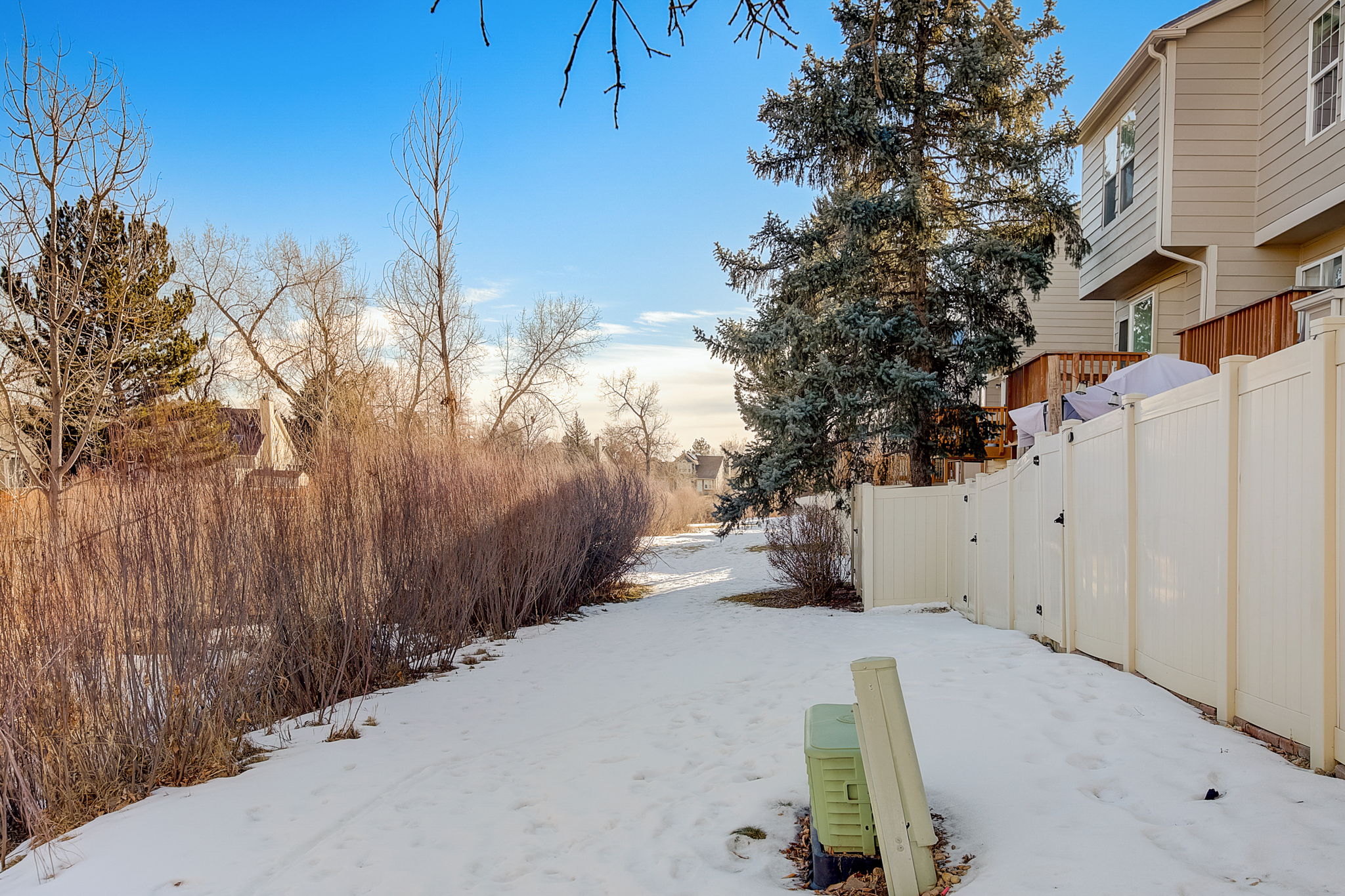 W Chatfield Ln-062