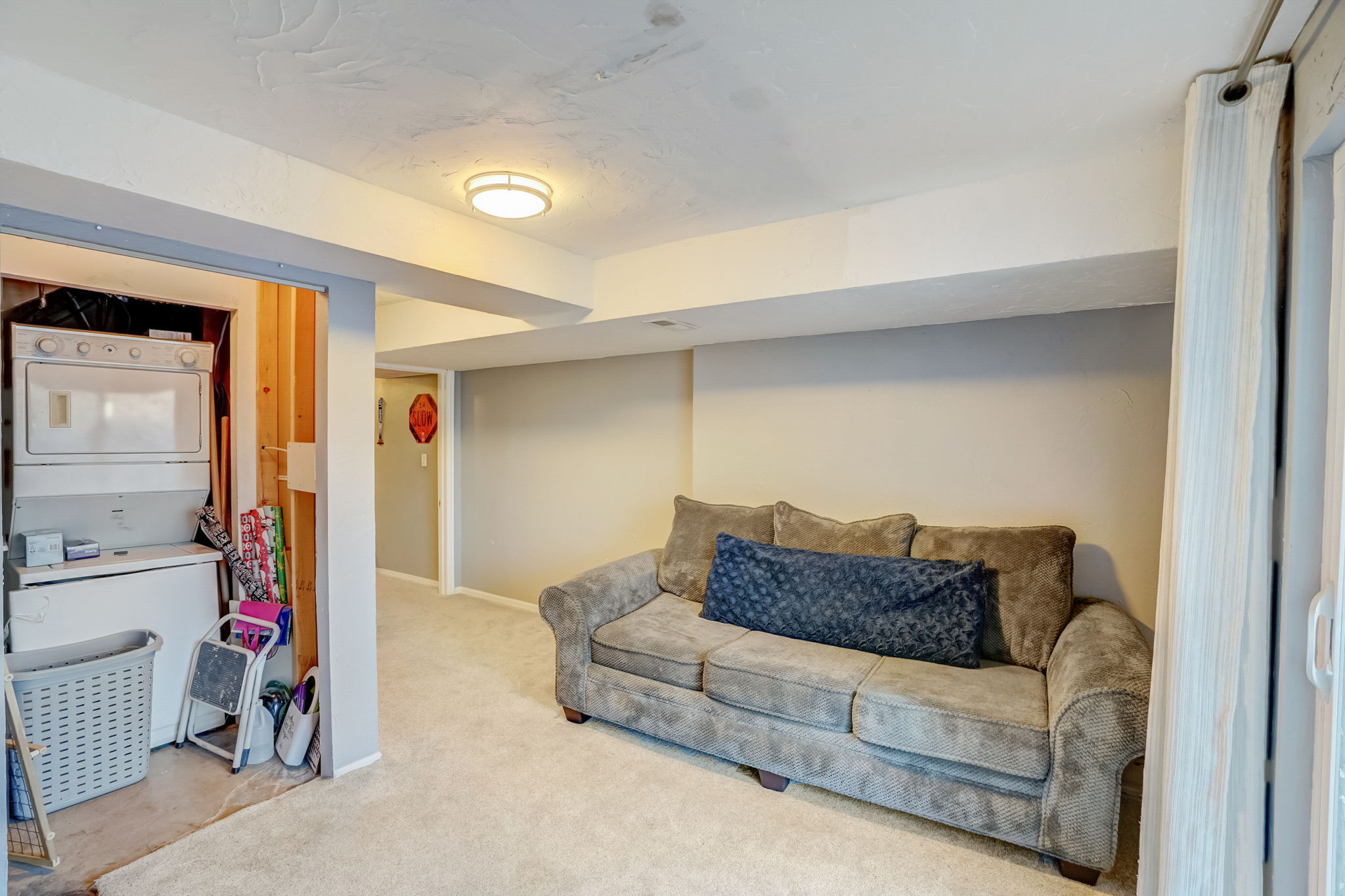 W Chatfield Ln-021