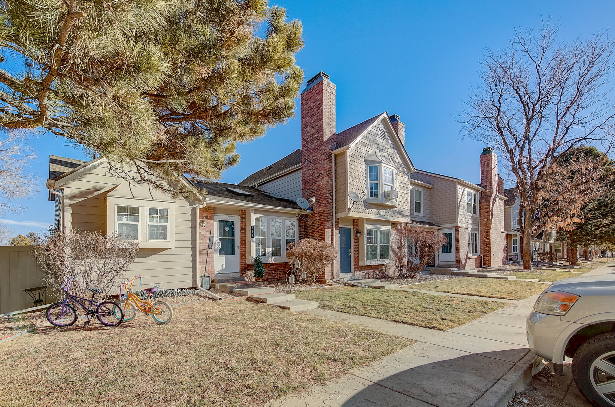 W Chatfield Ln-037