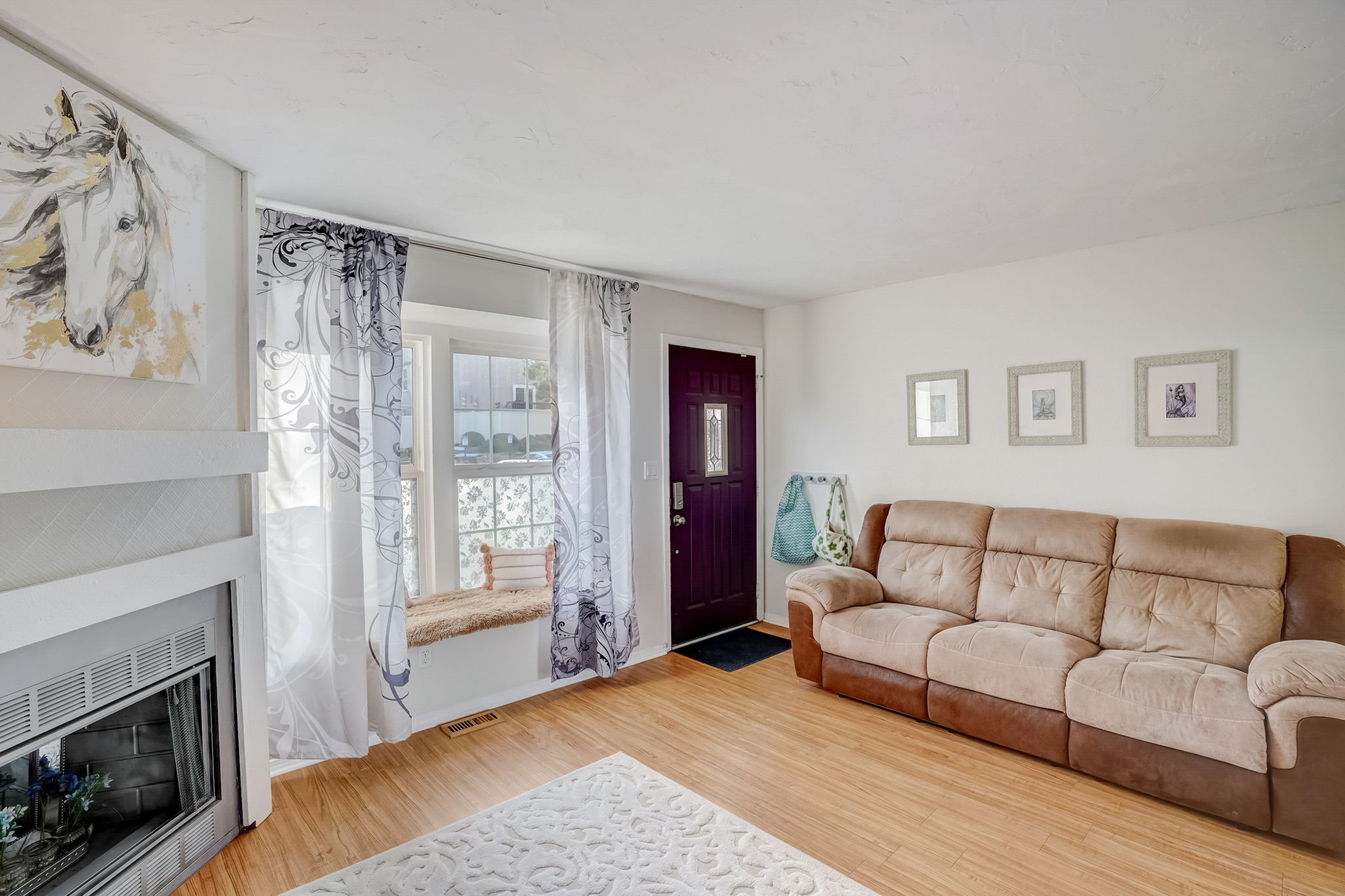 W Chatfield Ln-011