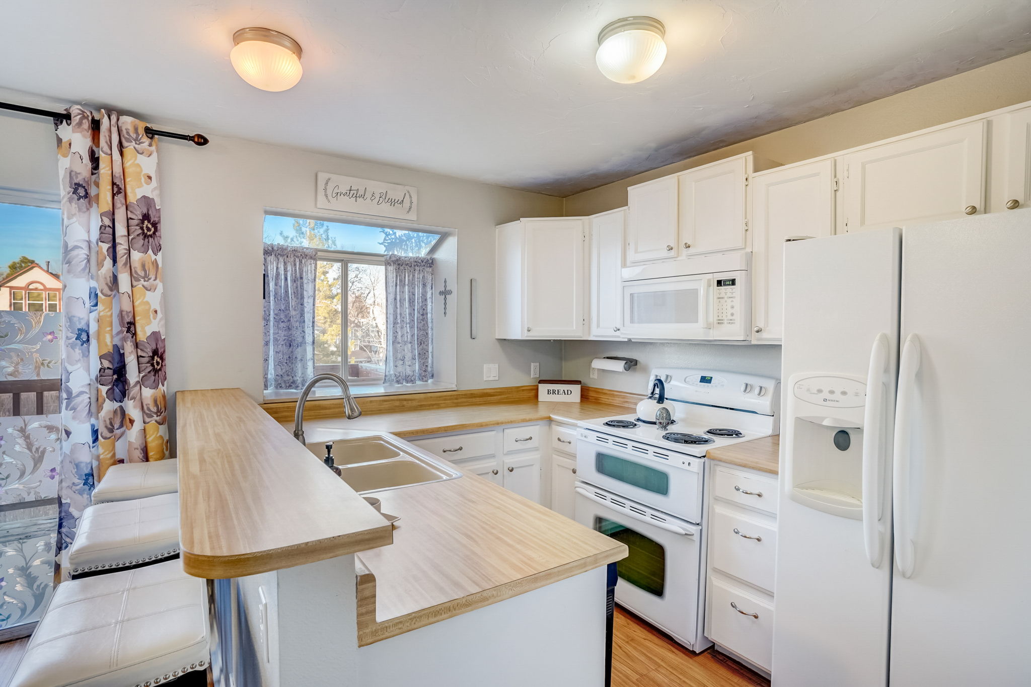 W Chatfield Ln-013