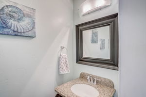 W Chatfield Ln-018