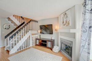 W Chatfield Ln-008