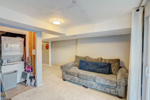 W Chatfield Ln-021