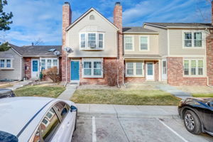W Chatfield Ln-001