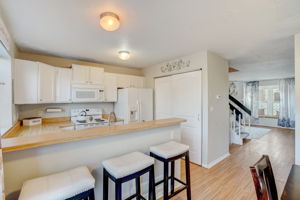 W Chatfield Ln-016