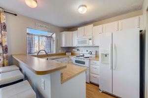W Chatfield Ln-045