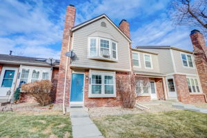 W Chatfield Ln-006