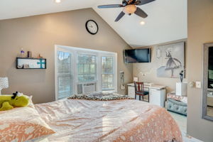 W Chatfield Ln-035