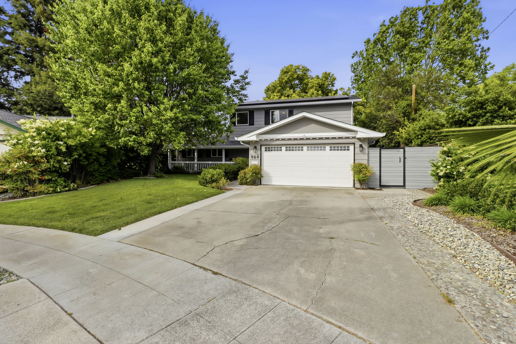 002_F8_969 Twin Brook Ct